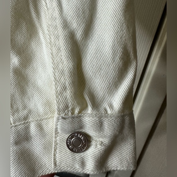 Cream Cropped Denim Jean Jacket / Forever 21 - Picture 3 of 12